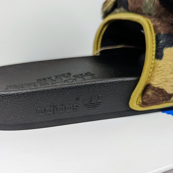 NWB adidas Jeremy Scott Adilette Teddy Camo Black Slides/Sandals - Picture 3 of 9
